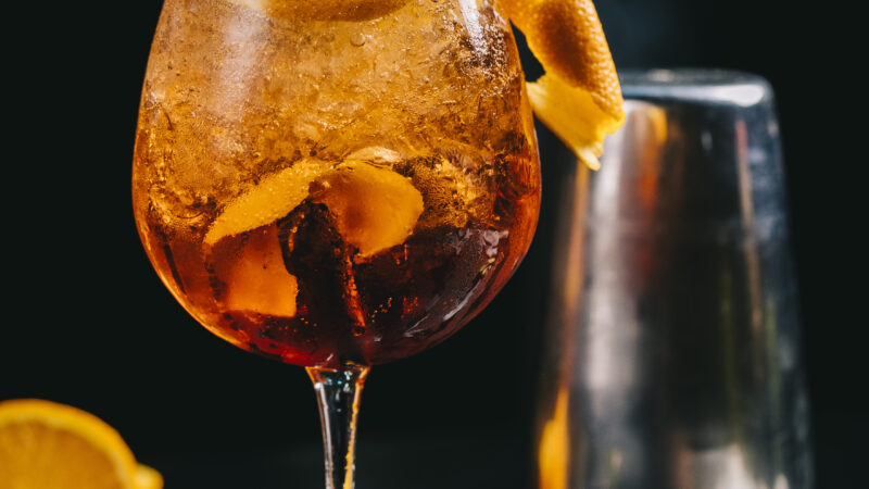 Aperol Spritz: Ein erfrischender Klassiker mit italienischem Flair